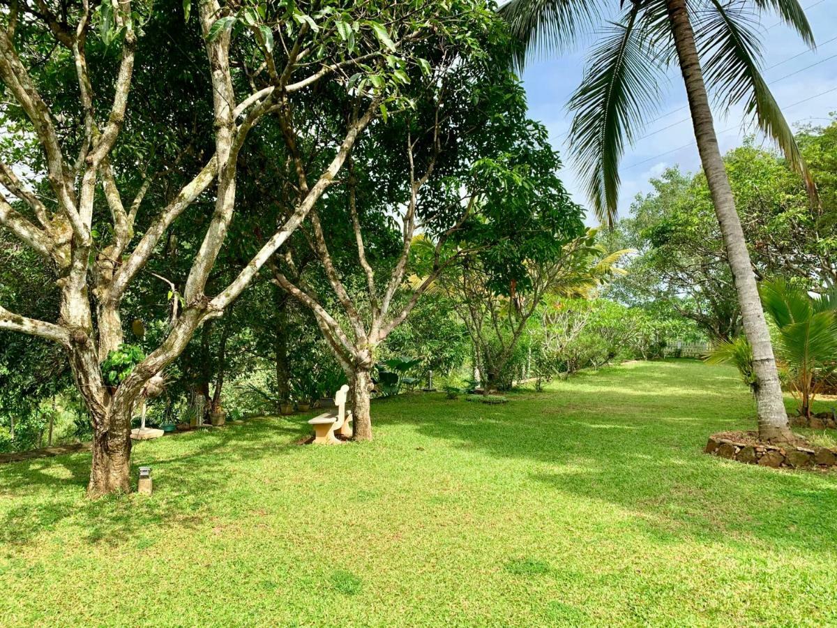 Amandari Holiday Villa Gelioya Exteriör bild
