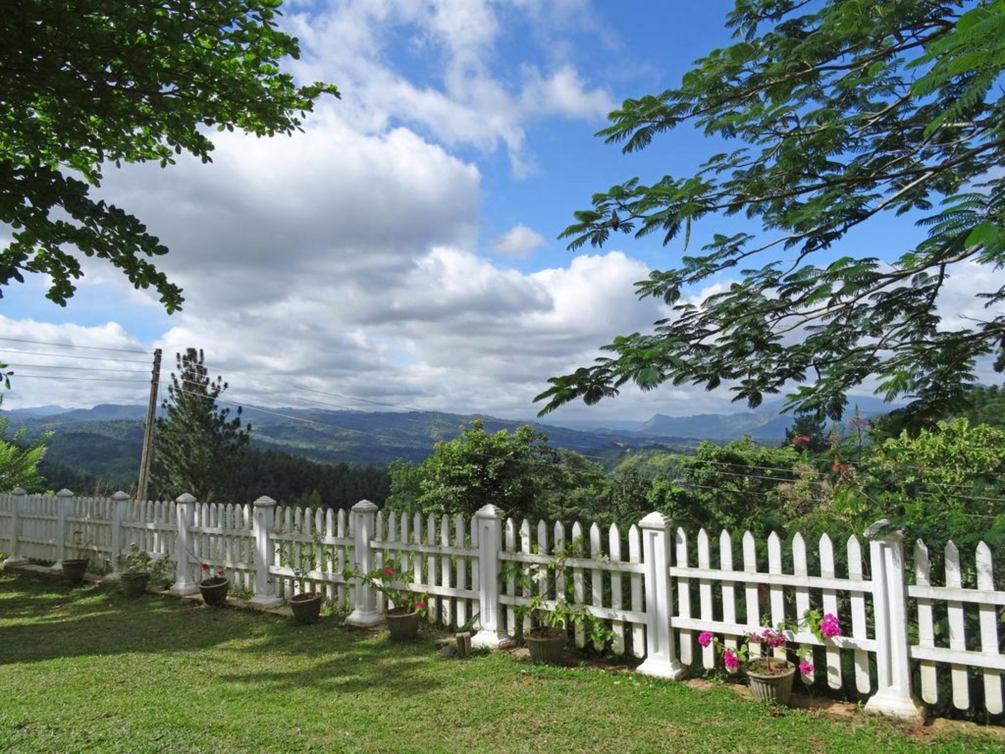 Amandari Holiday Villa Gelioya Exteriör bild