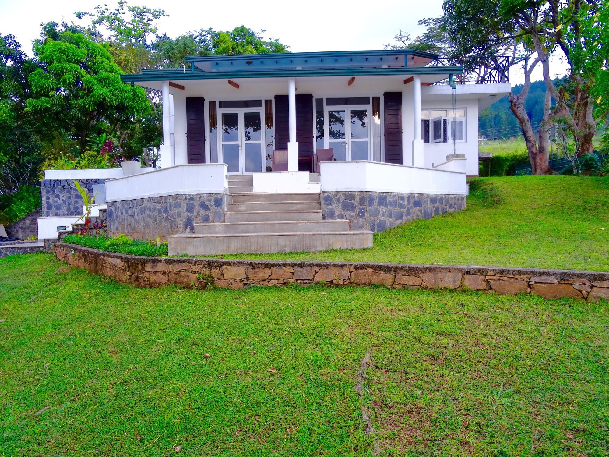 Amandari Holiday Villa Gelioya Exteriör bild